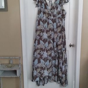 Nwt Torrid walk through romper floral